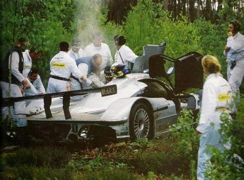 Mercedes Benz CLR Crash