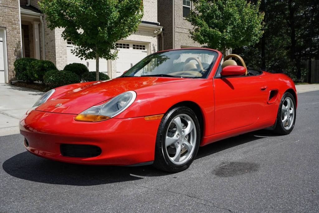 Porsche 986: A Comprehensive Look at Its History, Interior, Engine Power, and&nbsp;Pricing