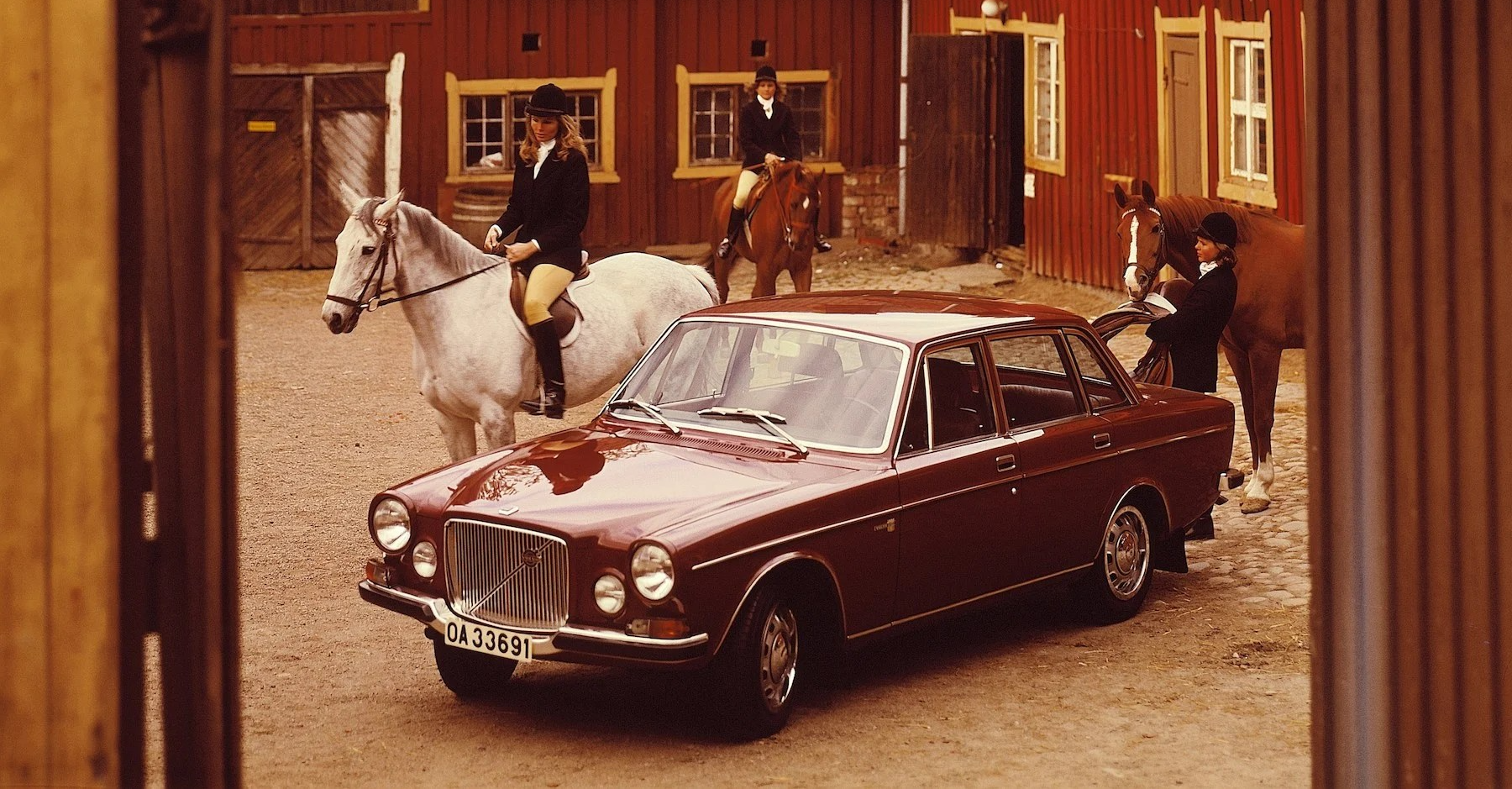Volvo 164