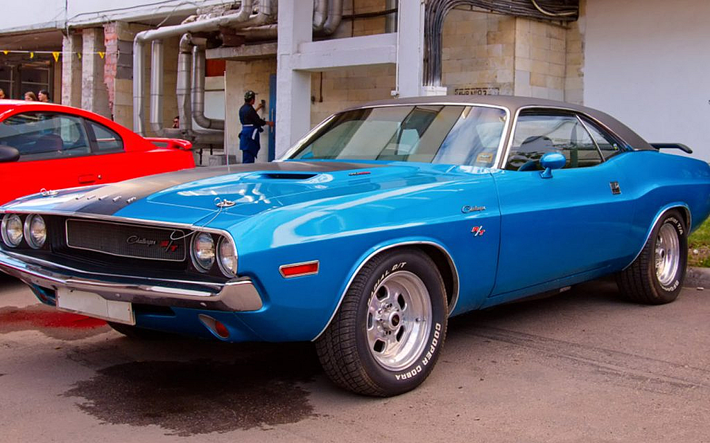 1st Gen Dodge Challenger Tires